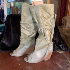 Preowned open toe thigh highs